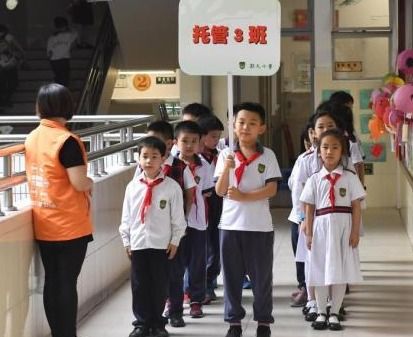 北京市小学生暑假托管服务 家长的挑战与老师的考量